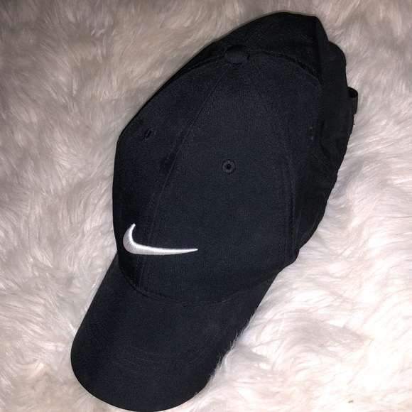 Nike Accessories - Nike Golf Hat
